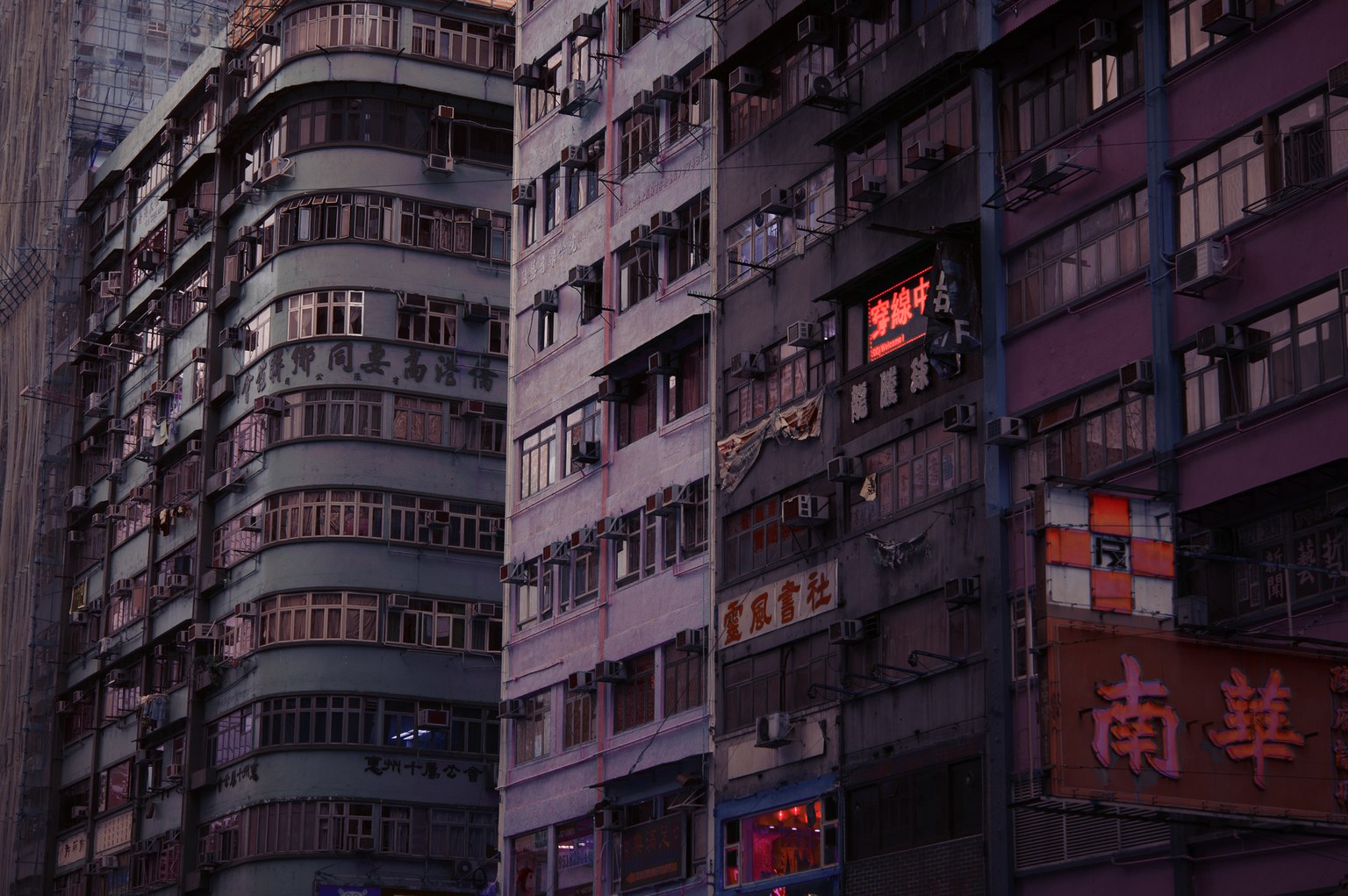 The meme is a screenshot of a Reddit comment that reads: "I just realized I've been living in a 1-bedroom apartment in Hong Kong for 10 years and I still haven't seen the entire apartment".